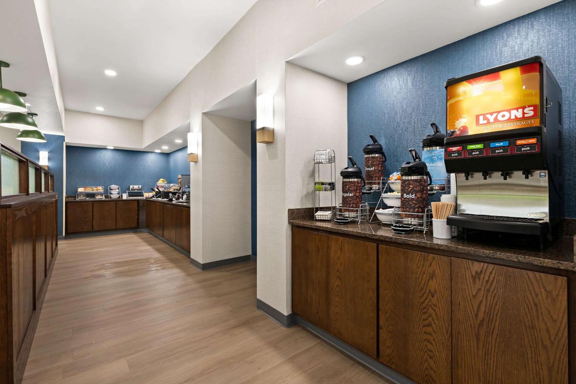 Comfort Suites Hudson I-94 Eksteriør billede
